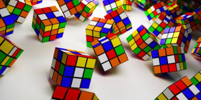 Film Rubik’s Cube Siap Diproduksi thumbnail